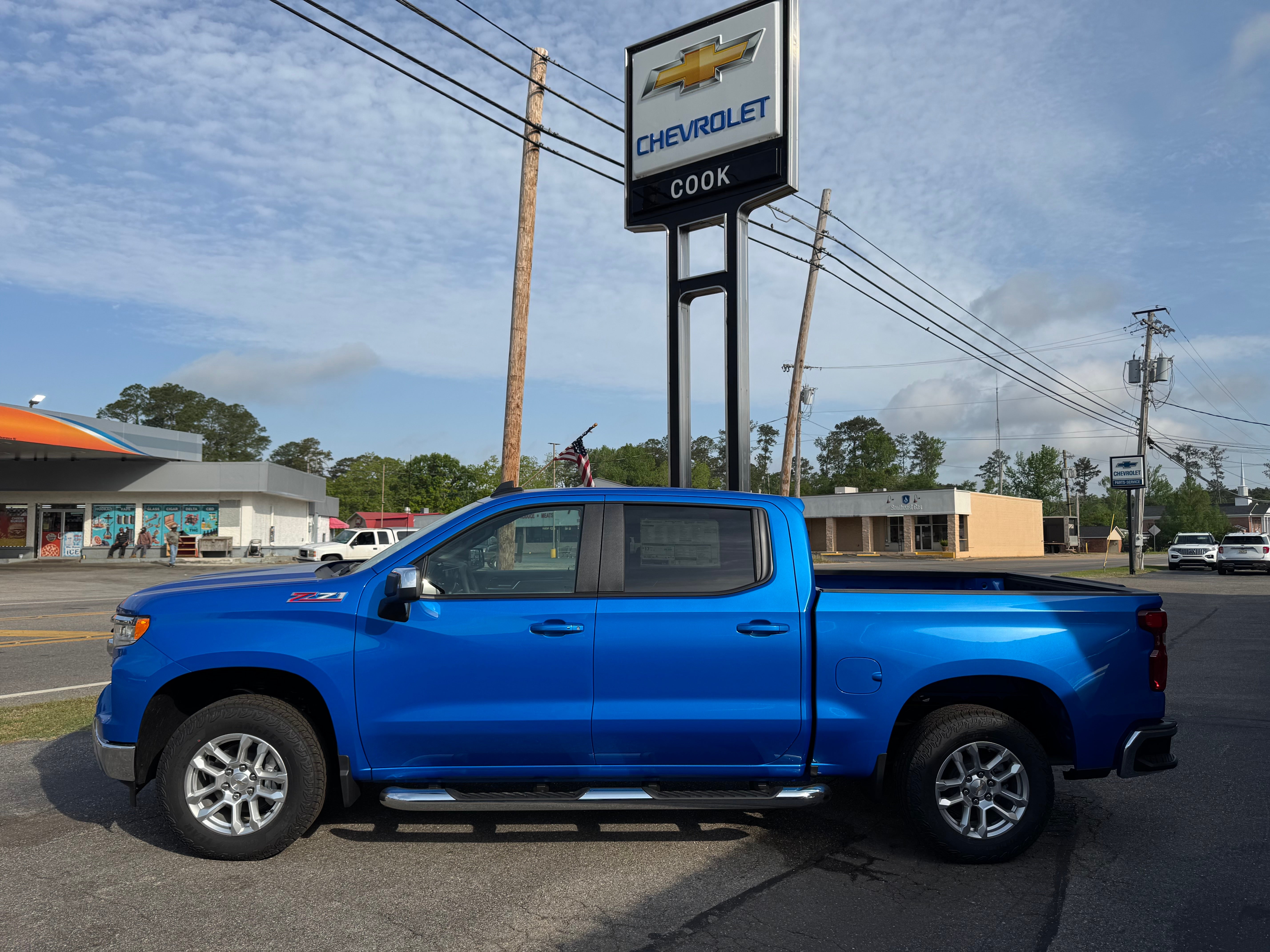 2025 Chevrolet Silverado 1500 LT