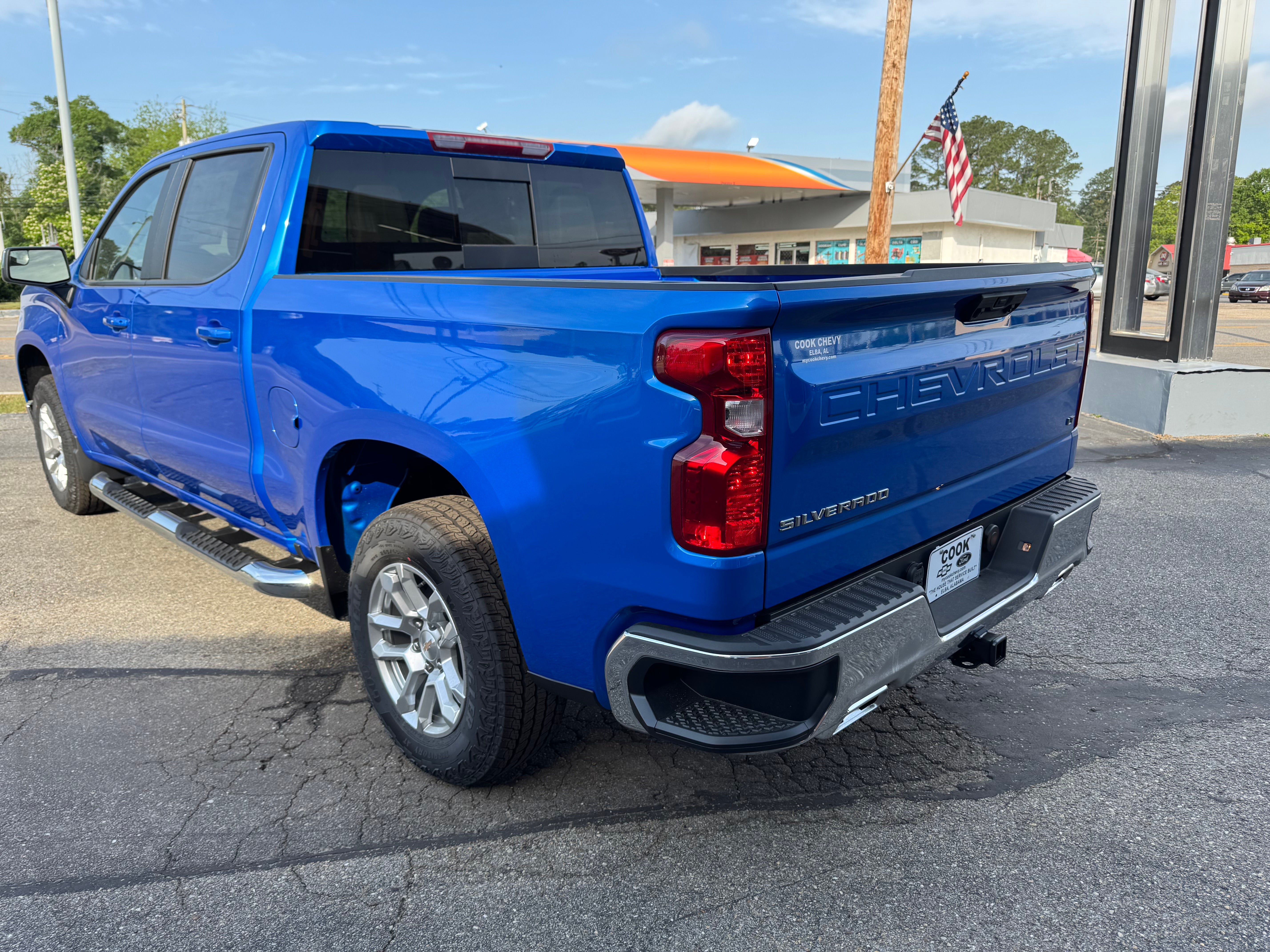 2025 Chevrolet Silverado 1500 LT