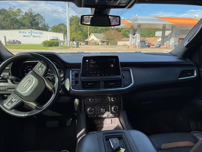 2022 GMC Yukon XL AT4