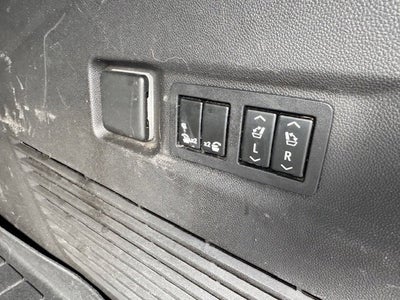 2022 GMC Yukon XL AT4