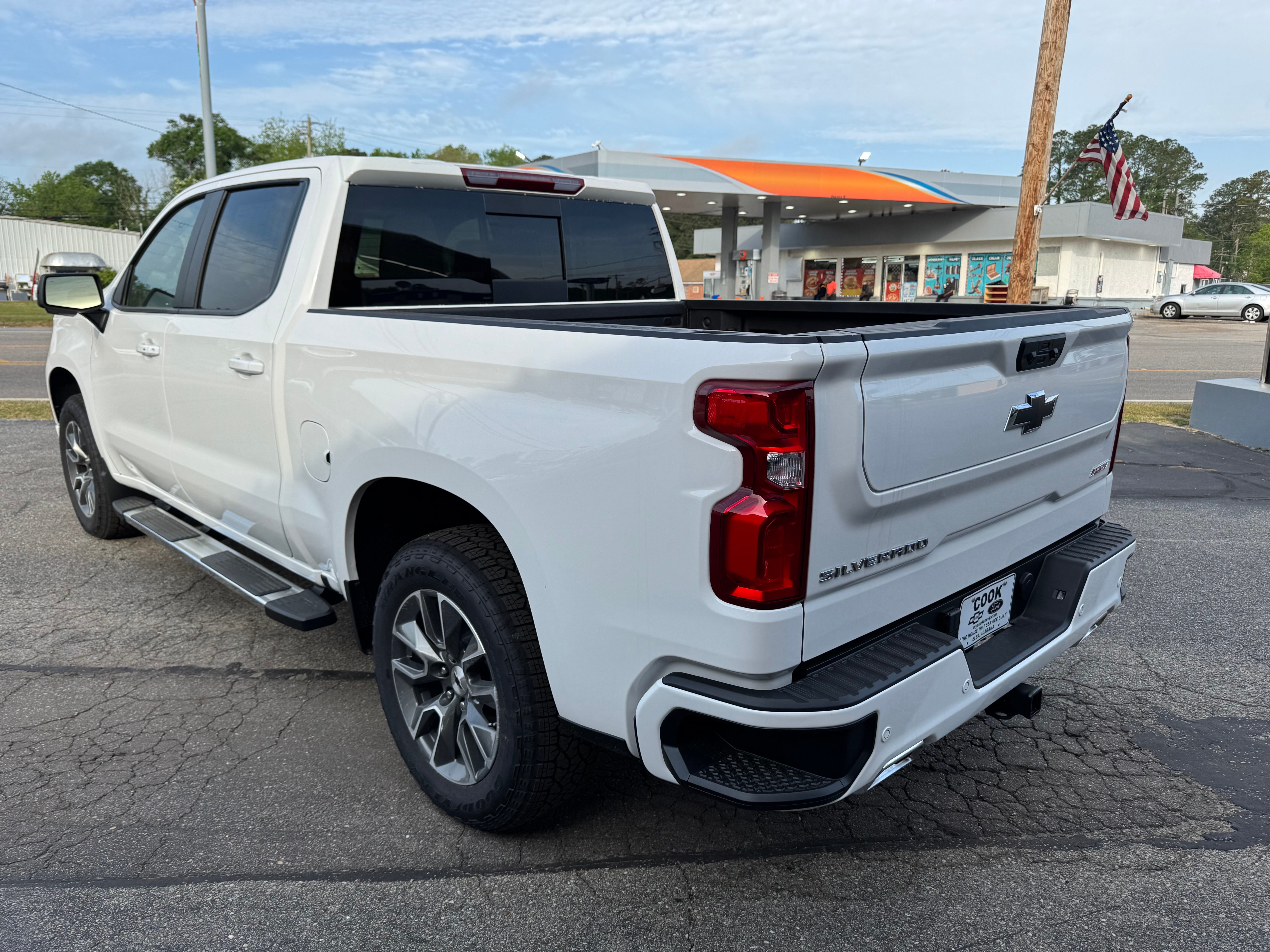 2025 Chevrolet Silverado 1500 RST