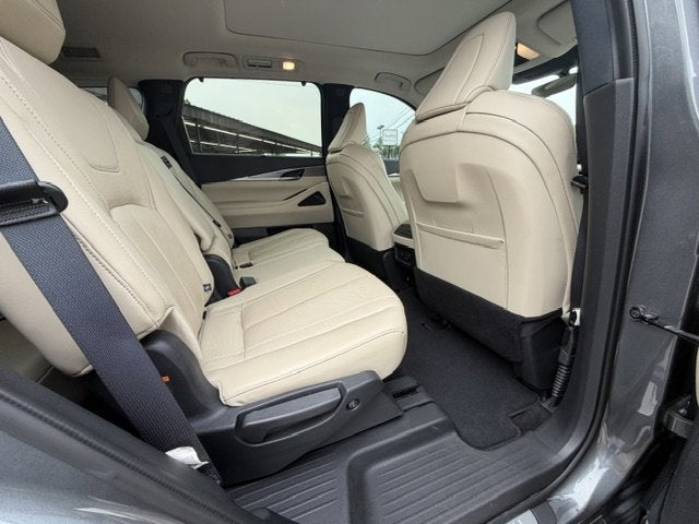 2024 INFINITI QX60 LUXE