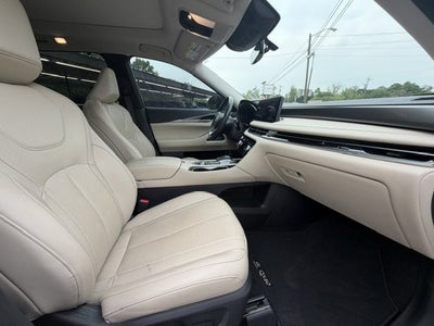 2024 INFINITI QX60 LUXE