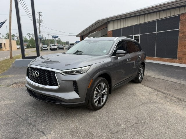 2024 INFINITI QX60 LUXE