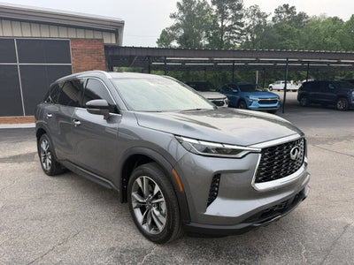 2024 INFINITI QX60 LUXE
