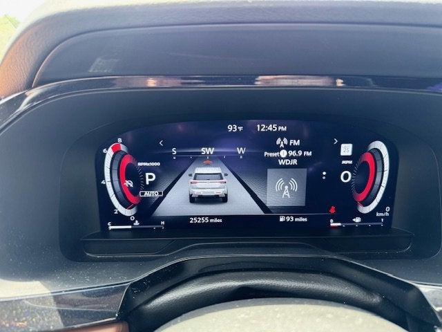 2024 Nissan Pathfinder Platinum